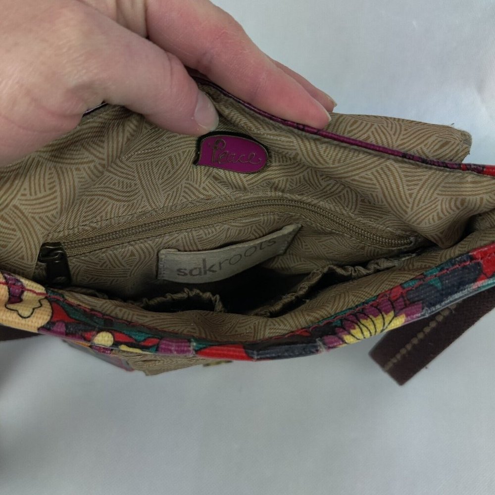 Sakroots Artist Circle Small Crossbody Messenger Purse Coated Canvas Floral Boho - Picture 9 of 11
